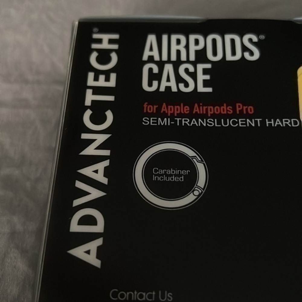 Apple AirPods Pro Case - Picture 3 of 3